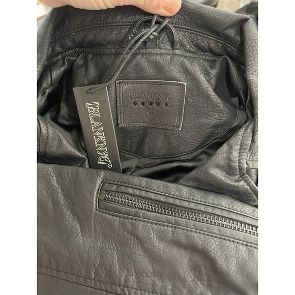 Black Faux Leather moto Biker Small,  Vintage Reinvented Jacket - Picture 6 of 7